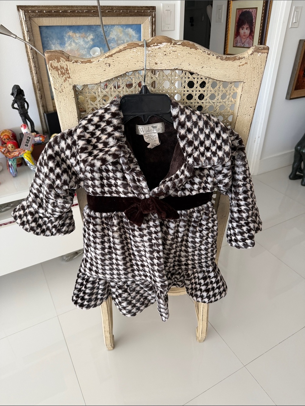 Widgeon Girls' Brown & White Faux Fur Houndstooth Coat with Velvet Bow